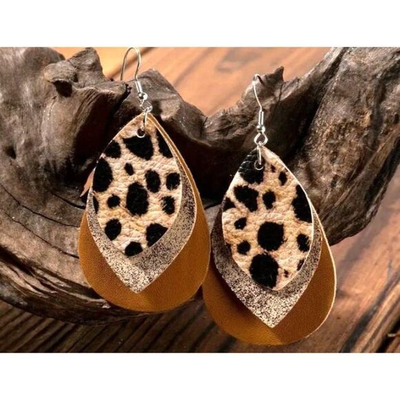 3-Layer Leopard And Tan Dangle Earrings New‎ - Picture 1 of 1